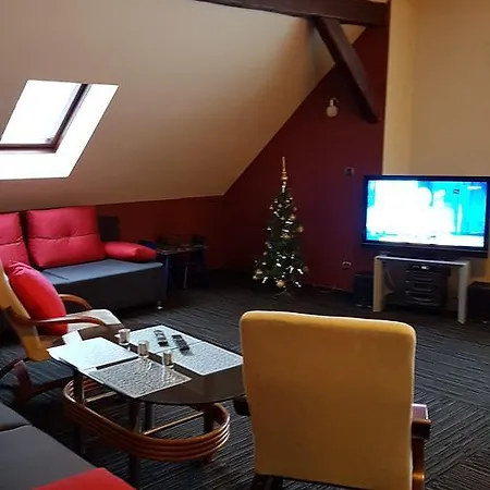 Nina Apartament *